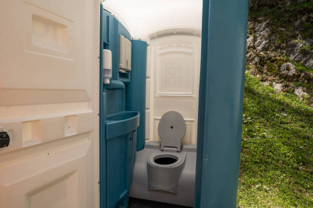 Best Porta potty delivery and setup  in Vancouver, WA